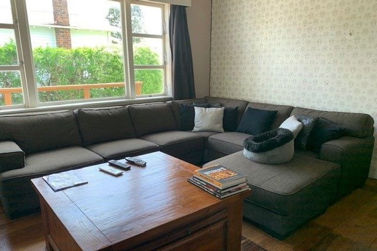 Photo of property in 125 Queen Street, Pukekohe, 2120