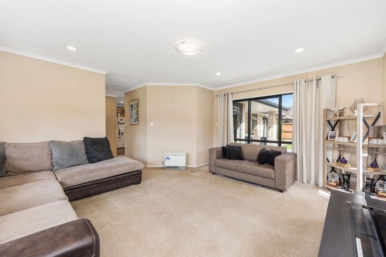 Photo of property in 34 Wiltshire Drive, Huntington, Hamilton, 3210