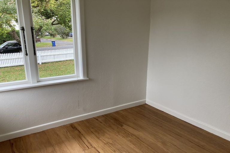 Photo of property in 6 Koromiko Street, New Lynn, Auckland, 0600