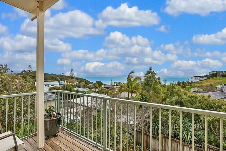 Photo of property in 58 Stratford Drive, Cable Bay, 0420