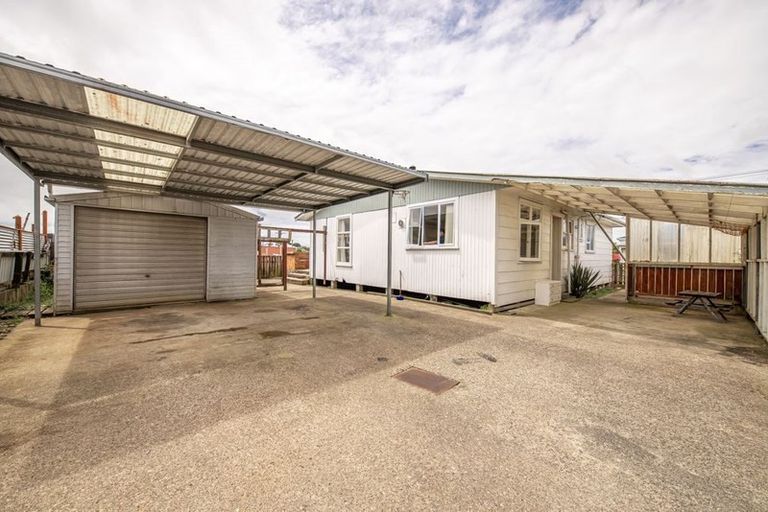 Photo of property in 132 Peel Street, Westport, 7825