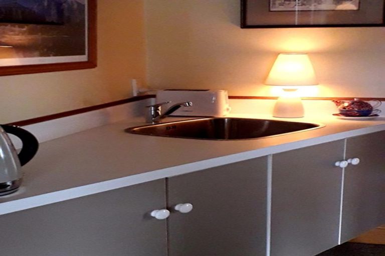 Photo of property in 11 Saint Mary Street, Thorndon, Wellington, 6011