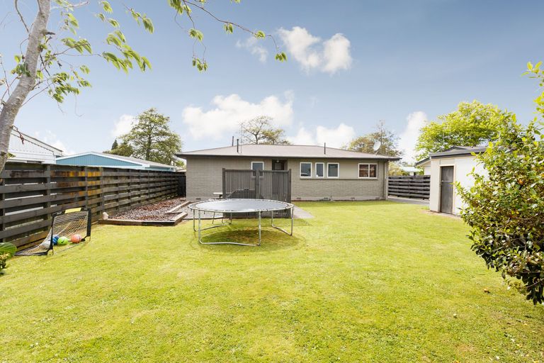 Photo of property in 81 Robinson Crescent, Westbrook, Palmerston North, 4412