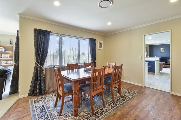 Photo of property in 19 Fergy Crescent, Wattle Downs, Auckland, 2103