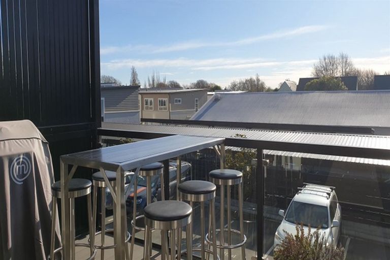 Photo of property in 4/275 Kilmore Street, Christchurch Central, Christchurch, 8011