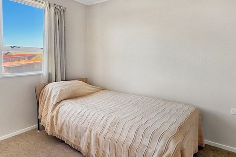 Photo of property in 34 Linklater Avenue, Foxton Beach, Foxton, 4815