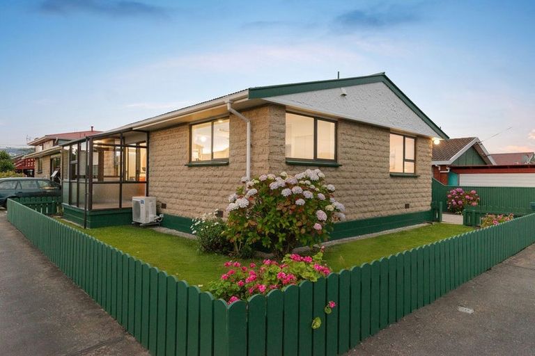 Photo of property in 10 Bellona Street, Saint Kilda, Dunedin, 9012