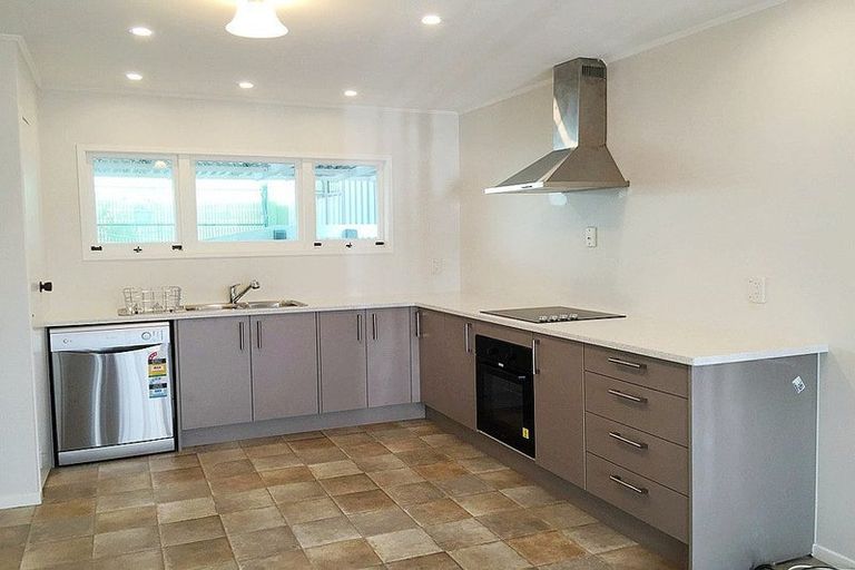 Photo of property in 1/4 Argyle Road, Browns Bay, Auckland, 0630