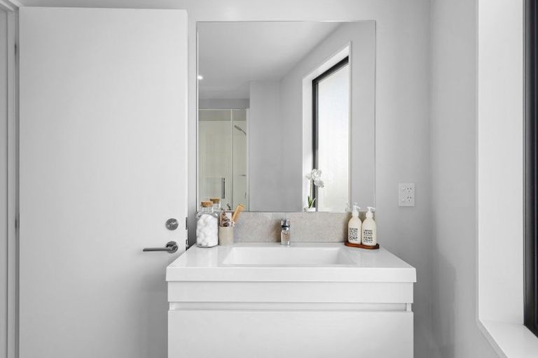 Photo of property in 4 Dave Jamieson Lane, Hillmorton, Christchurch, 8024