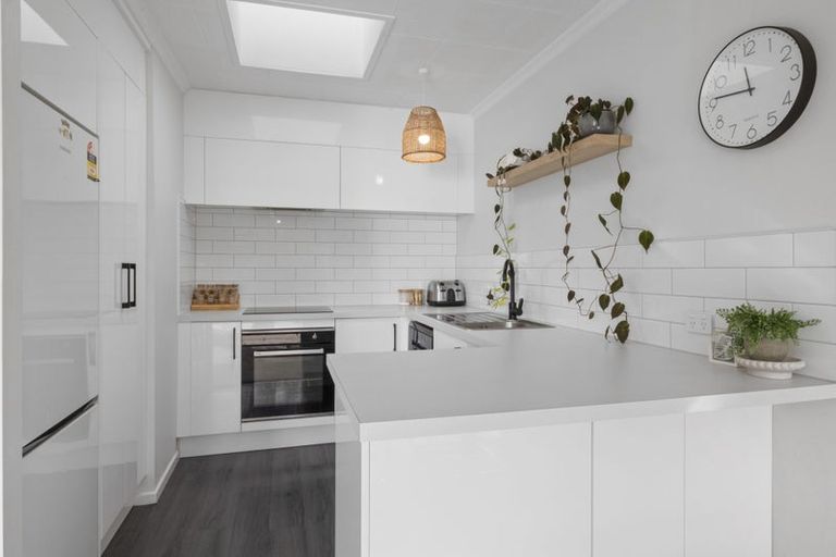 Photo of property in 1/12 Webster Street, Westown, New Plymouth, 4310