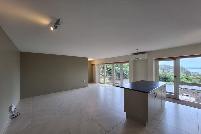 Photo of property in 13 Valkyria Place, Beach Haven, Auckland, 0626