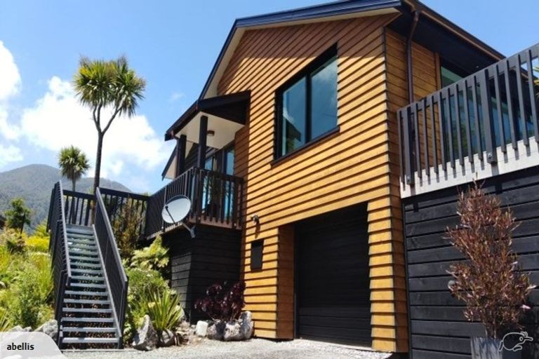 Photo of property in 3316 Coast Road, Barrytown, Runanga, 7873