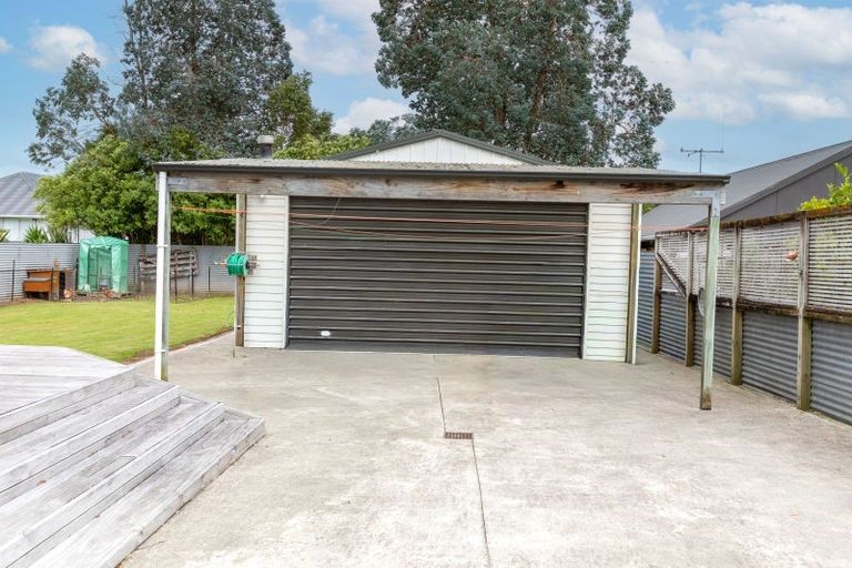 Photo of property in 9 Ross Street, Woodville, 4920