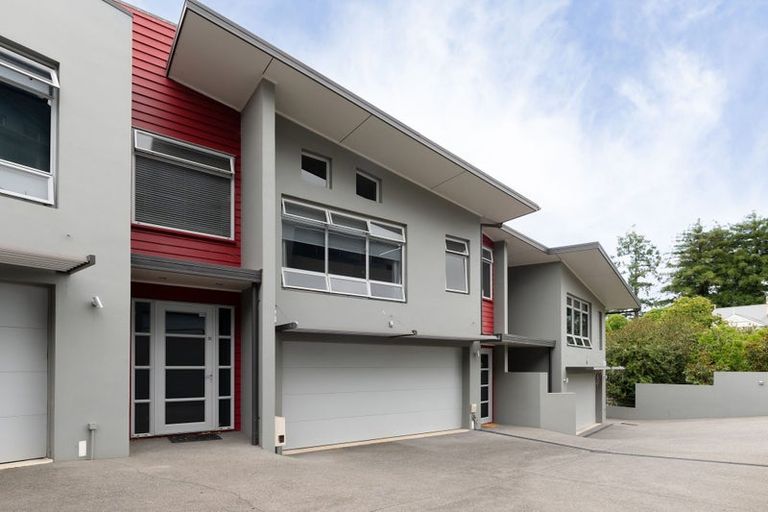 Photo of property in 21e Ruakiwi Road, Hamilton Lake, Hamilton, 3204