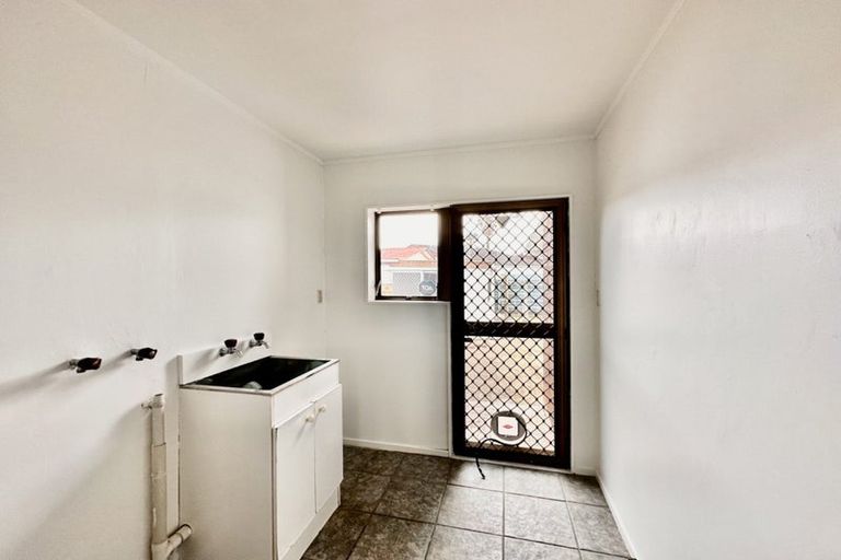 Photo of property in 73 Stonex Road, Papatoetoe, Auckland, 2025