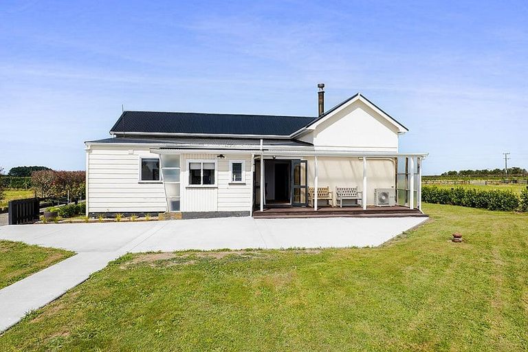 Photo of property in 84 Mawhitiwhiti Road, Normanby, Hawera, 4675