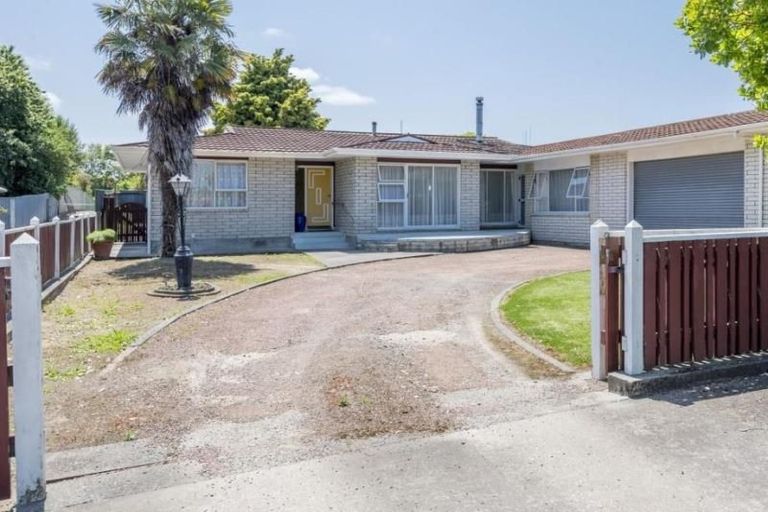 Photo of property in 22 Kings Drive, Levin, 5510