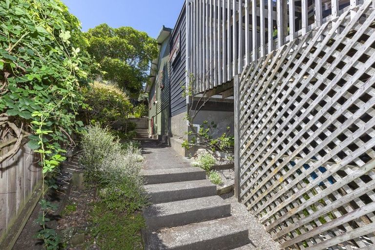 Photo of property in 12 Karekare Road, Raumati South, Paraparaumu, 5032