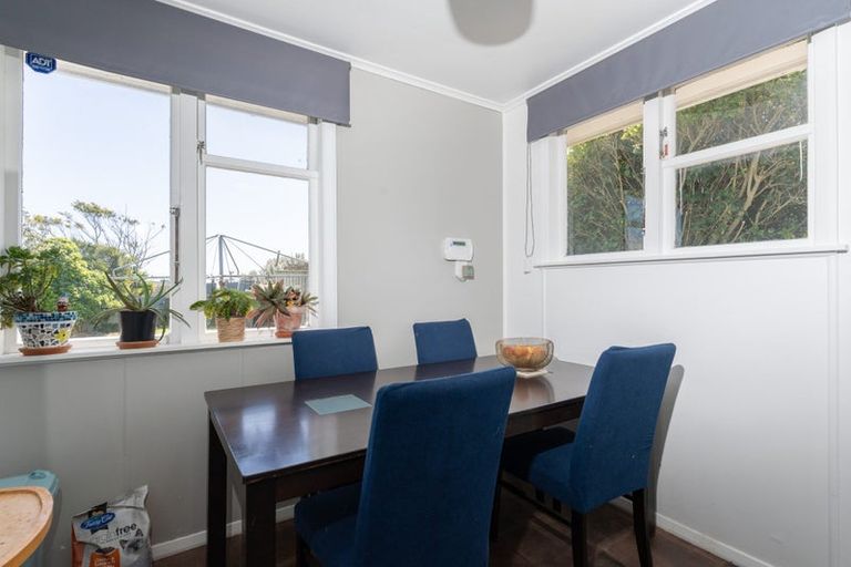 Photo of property in 25 Driver Crescent, Cannons Creek, Porirua, 5024