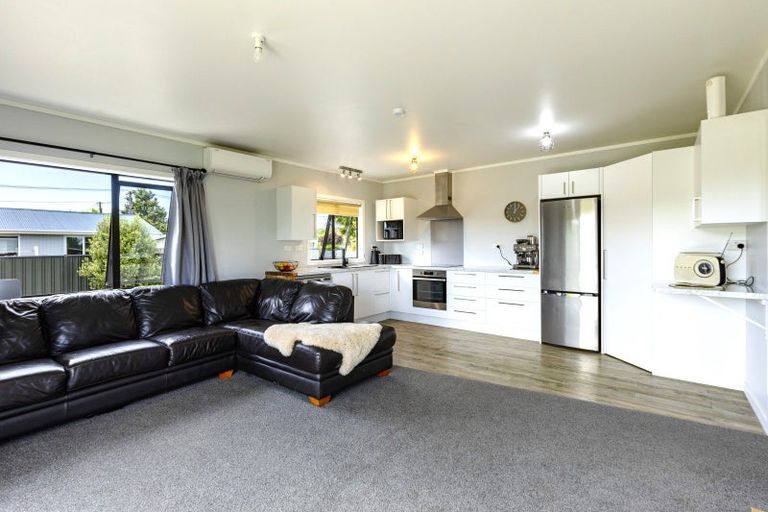 Photo of property in 9a Shanly Street, Waipawa, 4210