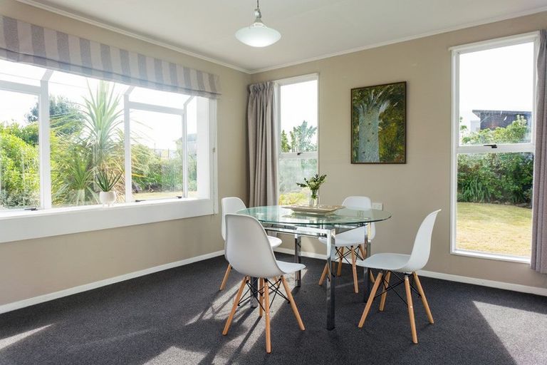 Photo of property in 31 Marine Parade South, Foxton Beach, Foxton, 4815