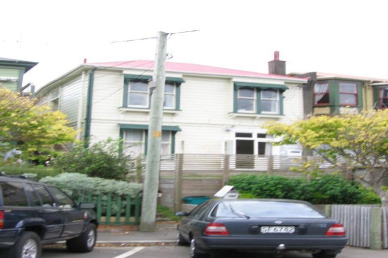 Photo of property in 19 Royal Street, Berhampore, Wellington, 6023