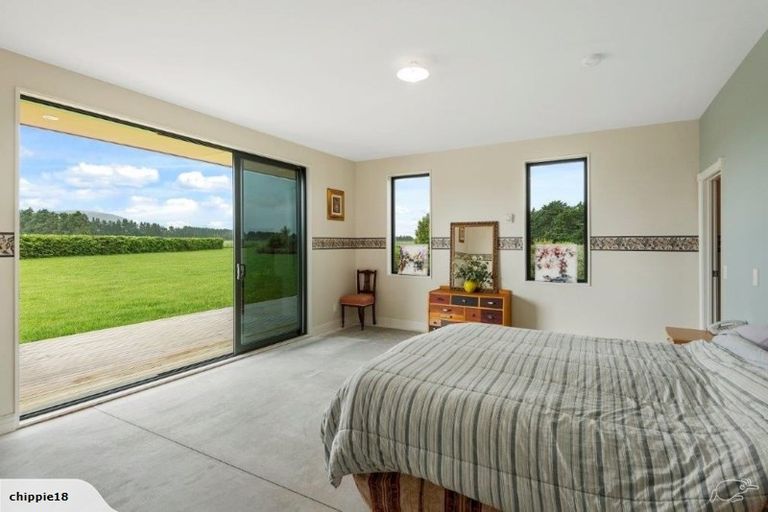 Photo of property in 102 Glews Road, Cust, Rangiora, 7471