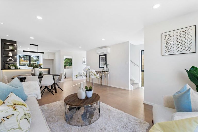 Photo of property in 11a Bowman Road, Forrest Hill, Auckland, 0620