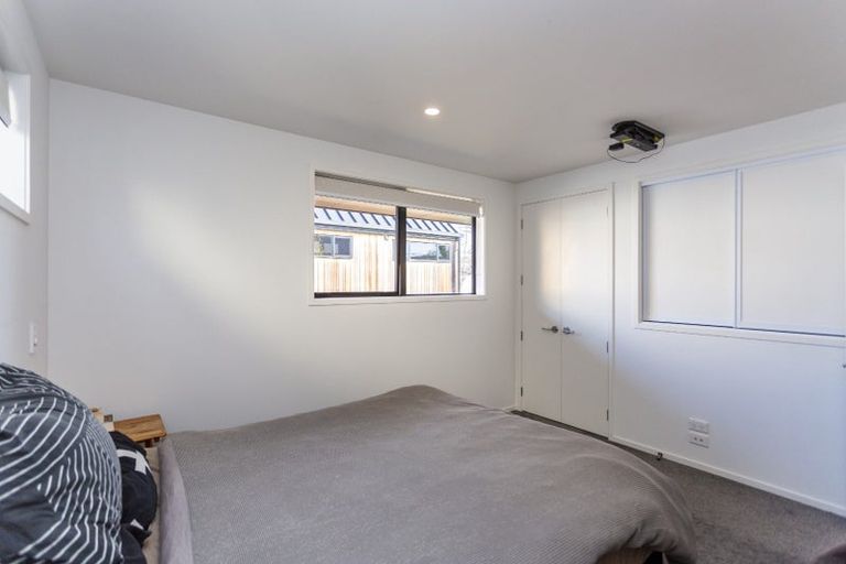Photo of property in 2/41 Gracefield Avenue, Christchurch Central, Christchurch, 8013