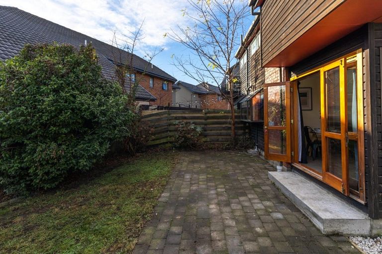 Photo of property in 9/27 Darvel Street, Riccarton, Christchurch, 8011