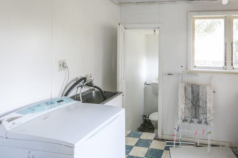 Photo of property in 60 Roxburgh Street, Mount Victoria, Wellington, 6011