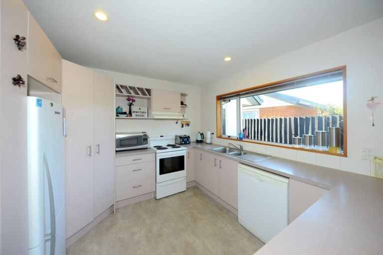 Photo of property in 49 Queenspark Drive, Parklands, Christchurch, 8083