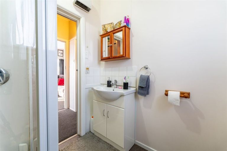 Photo of property in 3 Mcpherson Road, Waitaki Bridge, Oamaru, 9493