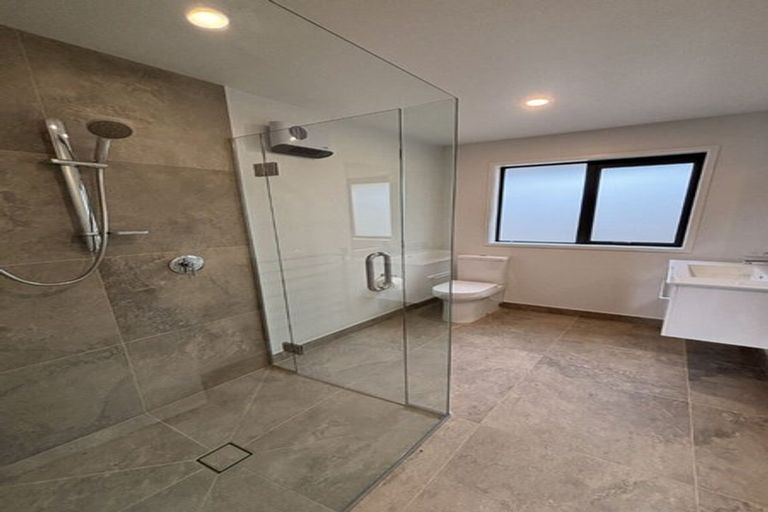 Photo of property in 10 Friesian Close, Jacks Point, 9371