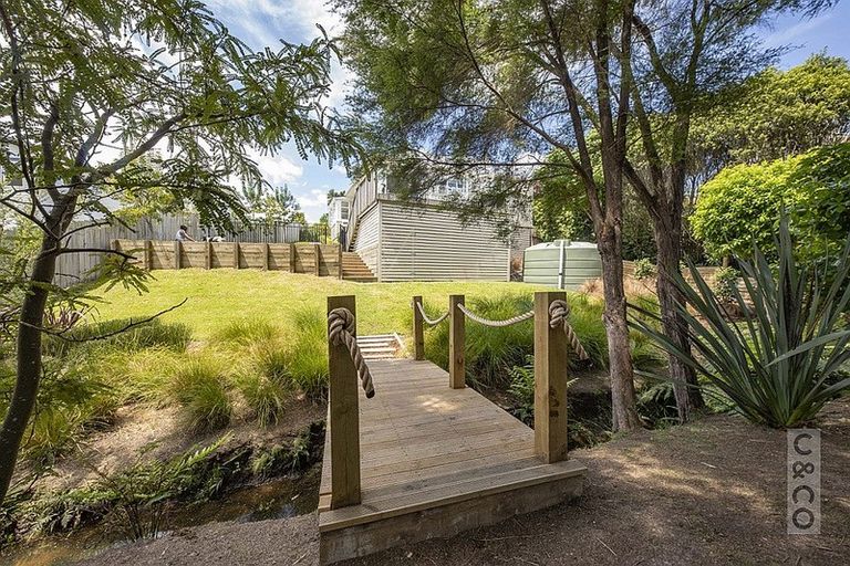 Photo of property in 5 Norglen Lane, Riverhead, 0820