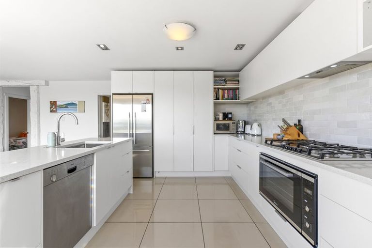 Photo of property in 6/103 Vauxhall Road, Narrow Neck, Auckland, 0624