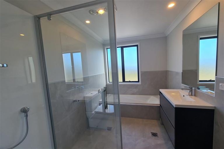 Photo of property in 35b O'meara Street, Swanson, Auckland, 0614