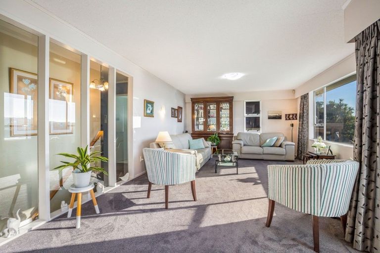 Photo of property in 28 Leeward Drive, Whitby, Porirua, 5024