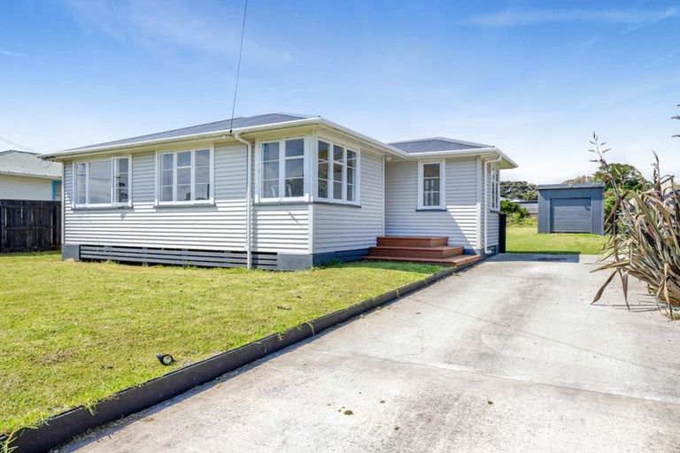 Photo of property in 22 Elizabeth Street, Patea, 4520