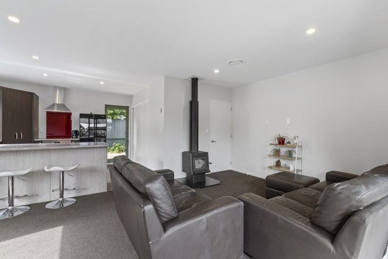 Photo of property in 85a Weld Street, Oxford, 7430