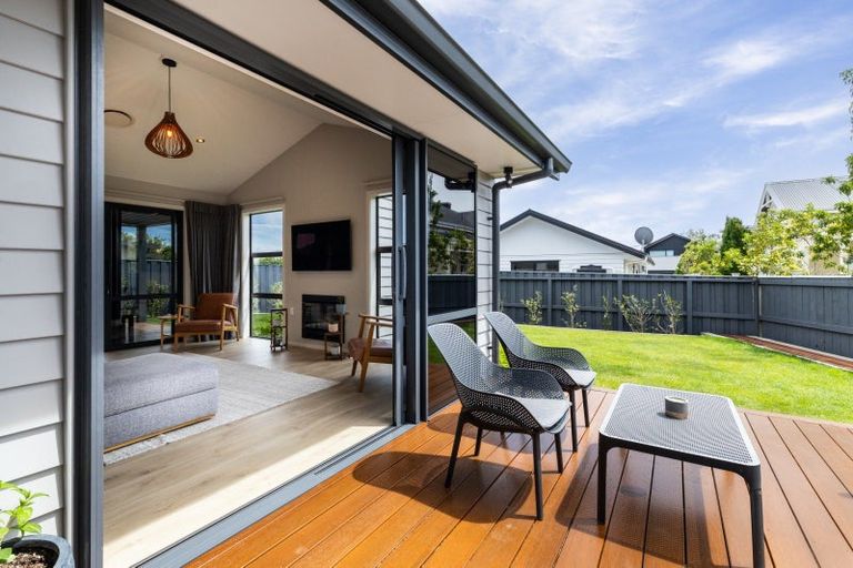 Photo of property in 45a Arataki Road, Havelock North, 4130