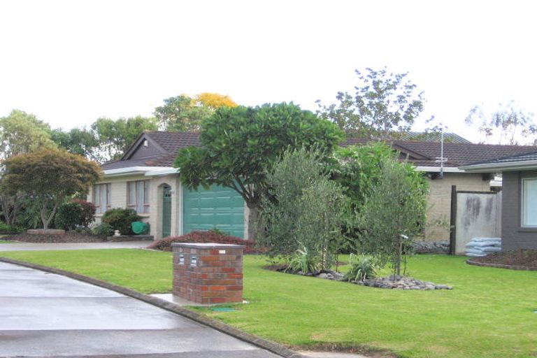 Photo of property in 11 Broman Place, Half Moon Bay, Auckland, 2012
