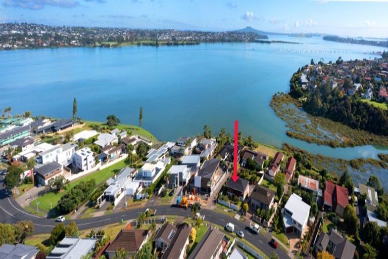 Photo of property in 114 Bramley Drive, Farm Cove, Auckland, 2012