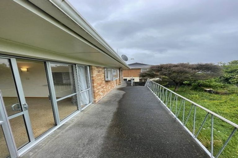 Photo of property in 24 Taitua Drive, Te Atatu South, Auckland, 0610