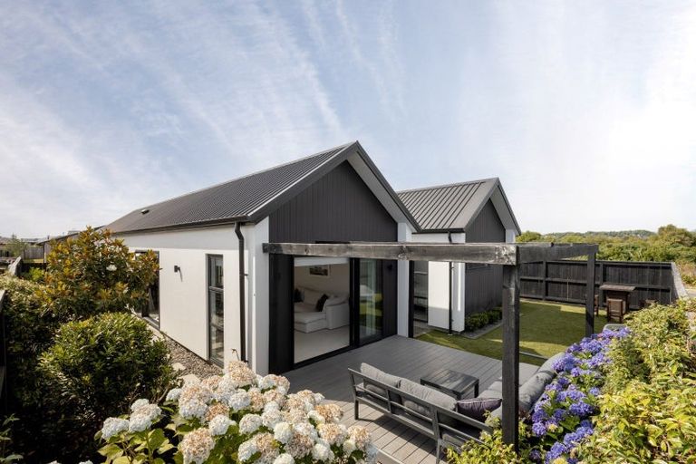 Photo of property in 1 Coolgardie Close, Papamoa, 3118