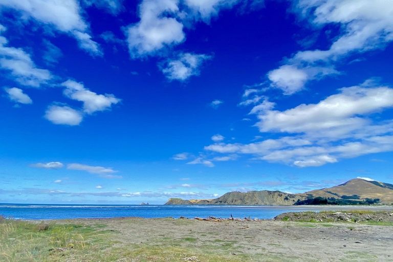 Photo of property in 14 Discovery Street, Tolaga Bay, 4077