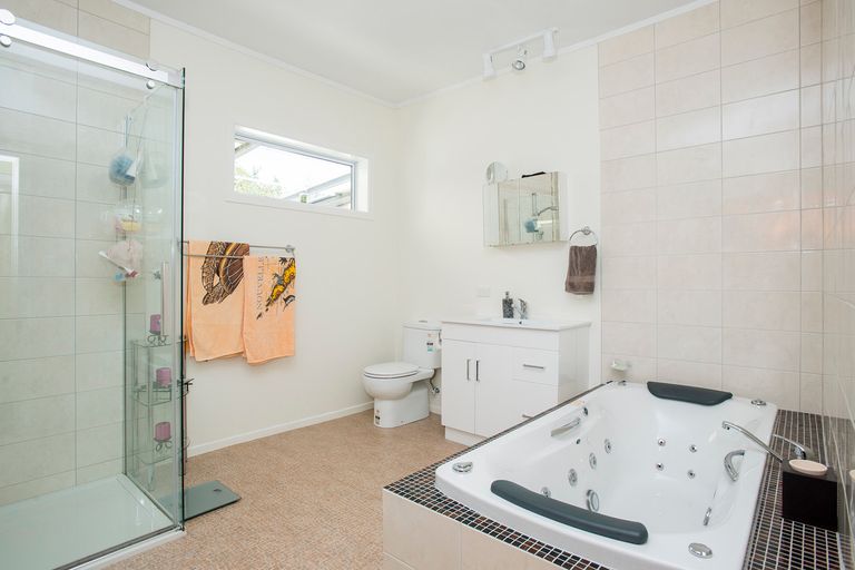 Photo of property in 7 Whitmore Road, Ormond, Gisborne, 4071