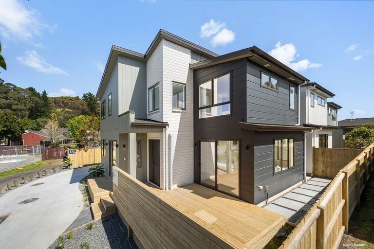Photo of property in 11a Mimosa Place, Half Moon Bay, Auckland, 2012