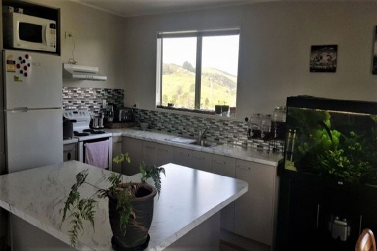 Photo of property in 37 Valley Road, Hikurangi, 0114