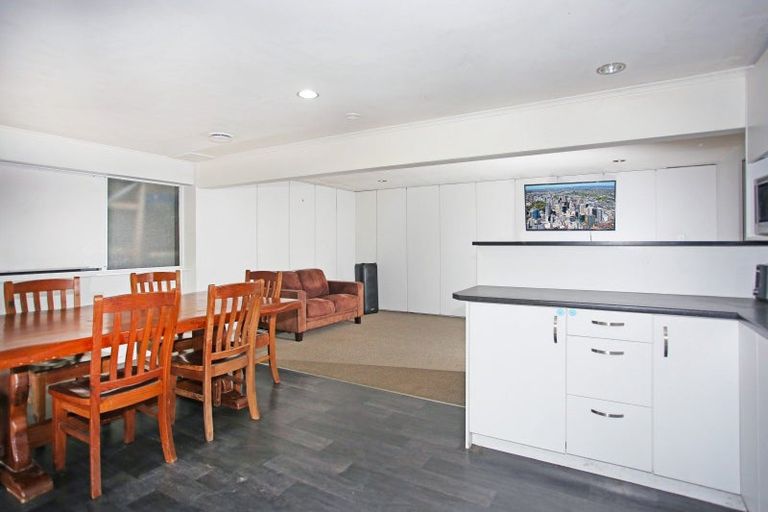 Photo of property in 2 Brough Road, Manurewa East, Auckland, 2102